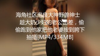 宝马女司机 你还是人吗 你自己看看 跟老公打电话说撞人了 老公让她开走甩掉 结果生生拖行了一公里