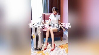 油亮无缝黑丝Lo裙女仆使出浑身解数足交口交乳交帮主人榨精！