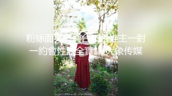 小蜜桃姐妹花精彩4P，全程露脸激情开草，主动上位上位抽插表情好骚，浪叫呻吟不止，让小哥轮草展示精彩刺激