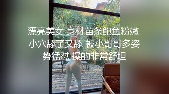 【新片速遞】 大哥双飞两个风骚轻熟女，露脸床上一起伺候大哥，口交大鸡巴淫声荡语诱惑狼友，主动上位面对镜头爆草抽插[1.41G/MP4/01:18:52]