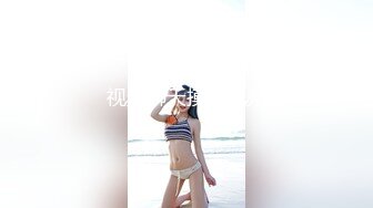 长相甜美的美女