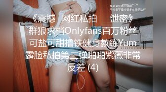 办公楼女厕大胆贴着B拍漂亮学妹✿女生出来一脸懵B疑惑的看着小伙✿刚才是你拍我吗